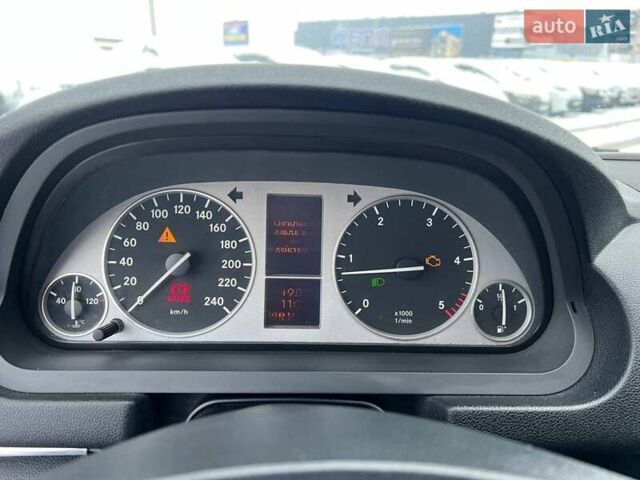 Черный Мерседес Б-класс, объемом двигателя 2 л и пробегом 265 тыс. км за 6990 $, фото 20 на Automoto.ua