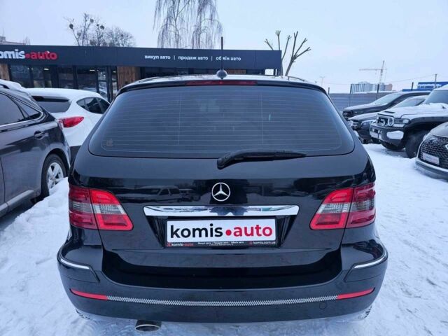 Черный Мерседес Б-класс, объемом двигателя 1.7 л и пробегом 122 тыс. км за 6599 $, фото 6 на Automoto.ua