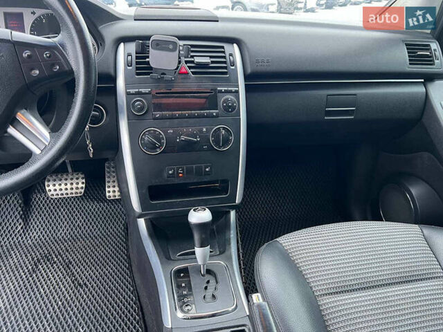 Черный Мерседес Б-класс, объемом двигателя 2 л и пробегом 265 тыс. км за 6990 $, фото 25 на Automoto.ua