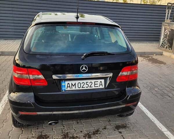 Чорний Мерседес Б-клас, об'ємом двигуна 1.8 л та пробігом 260 тис. км за 5600 $, фото 2 на Automoto.ua