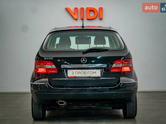 Чорний Мерседес Б-клас, об'ємом двигуна 1.7 л та пробігом 138 тис. км за 8366 $, фото 5 на Automoto.ua