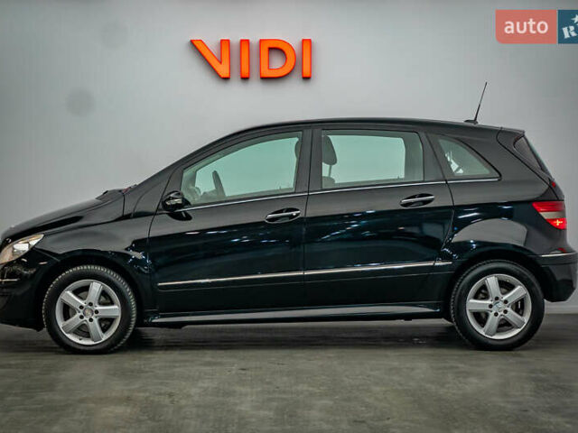 Чорний Мерседес Б-клас, об'ємом двигуна 1.7 л та пробігом 138 тис. км за 8366 $, фото 2 на Automoto.ua