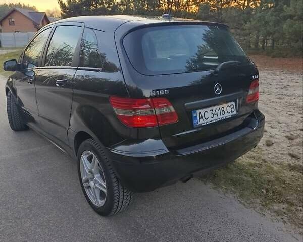 Черный Мерседес Б-класс, объемом двигателя 1.99 л и пробегом 236 тыс. км за 7799 $, фото 4 на Automoto.ua