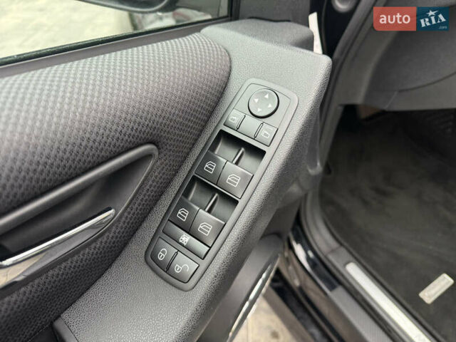 Черный Мерседес Б-класс, объемом двигателя 1.7 л и пробегом 197 тыс. км за 7800 $, фото 25 на Automoto.ua