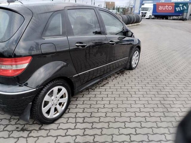 Черный Мерседес Б-класс, объемом двигателя 1.99 л и пробегом 291 тыс. км за 7700 $, фото 13 на Automoto.ua