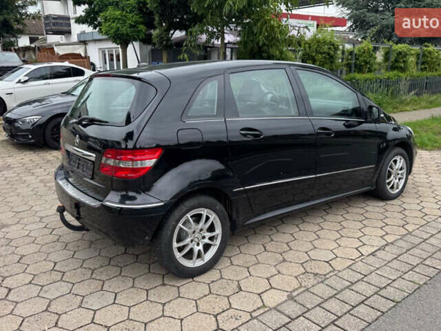 Черный Мерседес Б-класс, объемом двигателя 2 л и пробегом 205 тыс. км за 6650 $, фото 4 на Automoto.ua