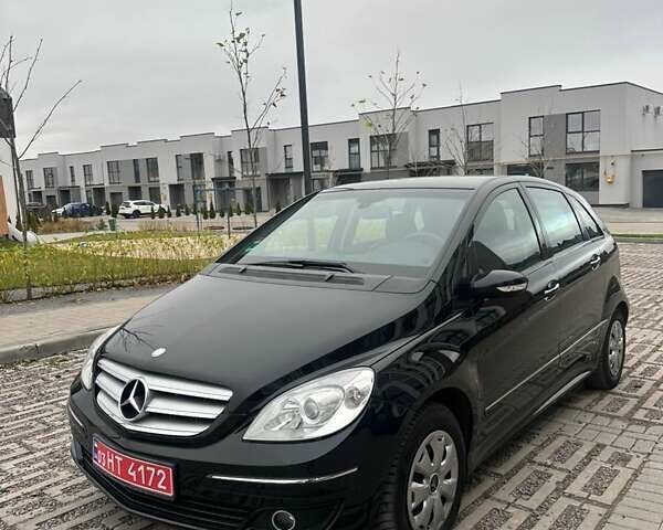 Чорний Мерседес Б-клас, об'ємом двигуна 1.7 л та пробігом 203 тис. км за 7500 $, фото 4 на Automoto.ua
