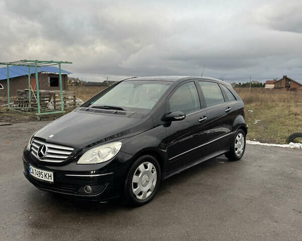 Чорний Мерседес Б-клас, об'ємом двигуна 2.03 л та пробігом 280 тис. км за 5500 $, фото 4 на Automoto.ua
