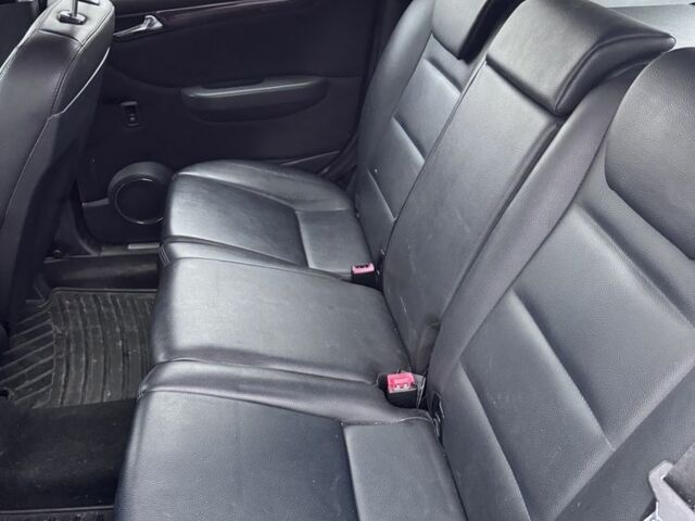 Черный Мерседес Б-класс, объемом двигателя 2 л и пробегом 360 тыс. км за 2699 $, фото 11 на Automoto.ua