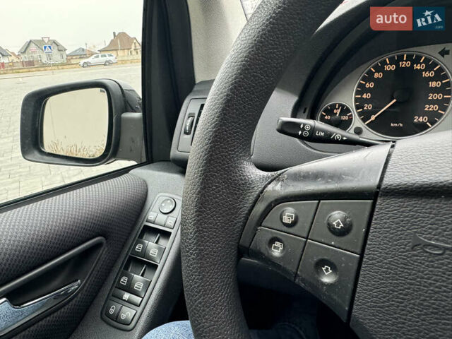 Черный Мерседес Б-класс, объемом двигателя 1.7 л и пробегом 197 тыс. км за 7800 $, фото 32 на Automoto.ua