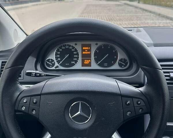 Чорний Мерседес Б-клас, об'ємом двигуна 1.7 л та пробігом 203 тис. км за 7500 $, фото 14 на Automoto.ua