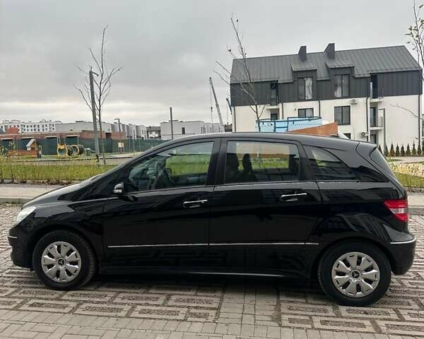 Чорний Мерседес Б-клас, об'ємом двигуна 1.7 л та пробігом 203 тис. км за 7500 $, фото 5 на Automoto.ua