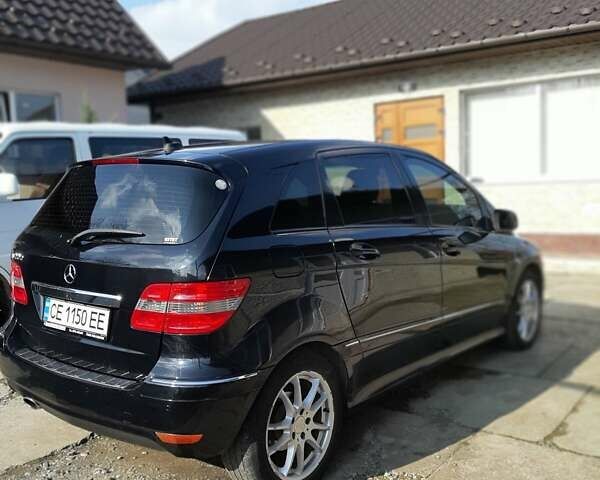 Черный Мерседес Б-класс, объемом двигателя 2 л и пробегом 261 тыс. км за 8874 $, фото 4 на Automoto.ua