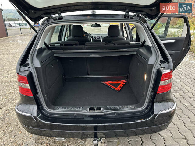 Чорний Мерседес Б-клас, об'ємом двигуна 2 л та пробігом 223 тис. км за 8000 $, фото 14 на Automoto.ua