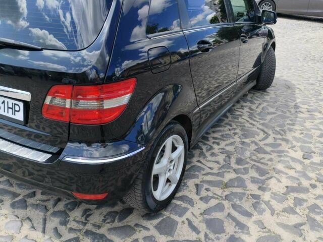 Черный Мерседес Б-класс, объемом двигателя 1.7 л и пробегом 170 тыс. км за 7200 $, фото 4 на Automoto.ua