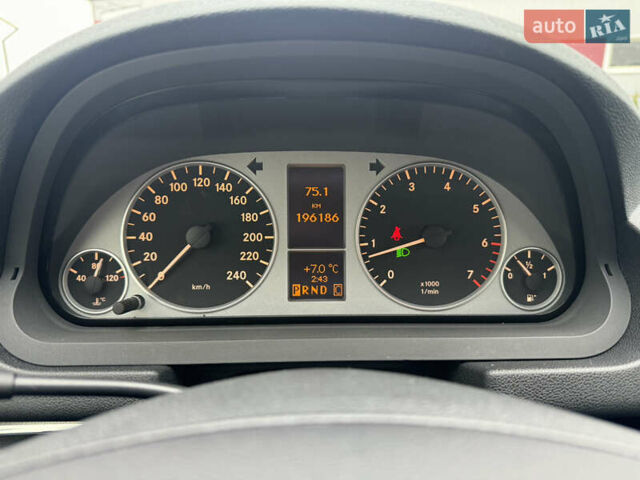 Черный Мерседес Б-класс, объемом двигателя 1.7 л и пробегом 197 тыс. км за 7800 $, фото 34 на Automoto.ua