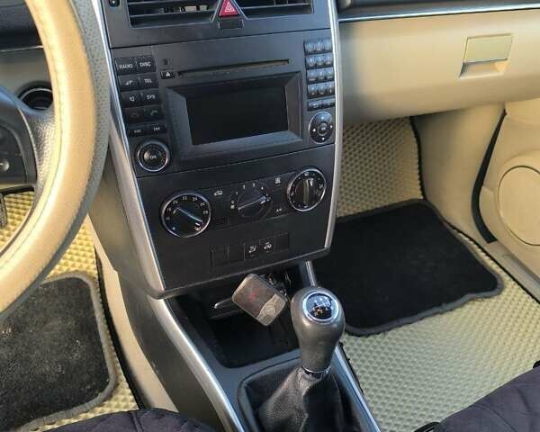 Черный Мерседес Б-класс, объемом двигателя 1.99 л и пробегом 253 тыс. км за 6499 $, фото 16 на Automoto.ua