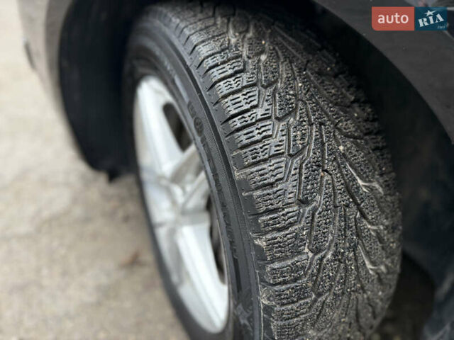 Черный Мерседес Б-класс, объемом двигателя 2.03 л и пробегом 205 тыс. км за 6999 $, фото 12 на Automoto.ua