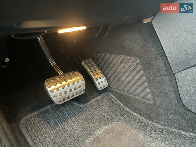 Черный Мерседес Б-класс, объемом двигателя 1.7 л и пробегом 158 тыс. км за 6900 $, фото 18 на Automoto.ua