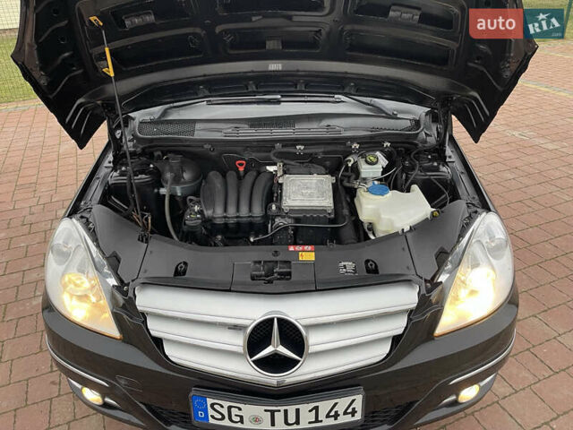 Черный Мерседес Б-класс, объемом двигателя 1.7 л и пробегом 158 тыс. км за 6900 $, фото 25 на Automoto.ua