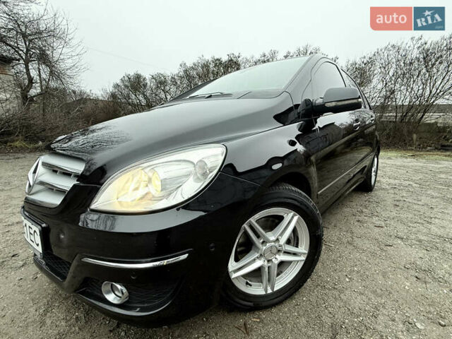 Черный Мерседес Б-класс, объемом двигателя 2.03 л и пробегом 205 тыс. км за 6999 $, фото 13 на Automoto.ua