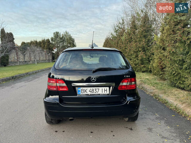 Черный Мерседес Б-класс, объемом двигателя 2 л и пробегом 264 тыс. км за 6500 $, фото 7 на Automoto.ua
