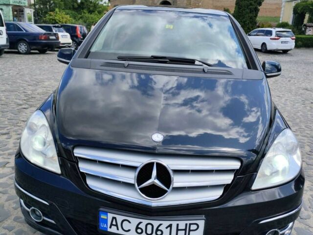Черный Мерседес Б-класс, объемом двигателя 1.7 л и пробегом 170 тыс. км за 7200 $, фото 3 на Automoto.ua