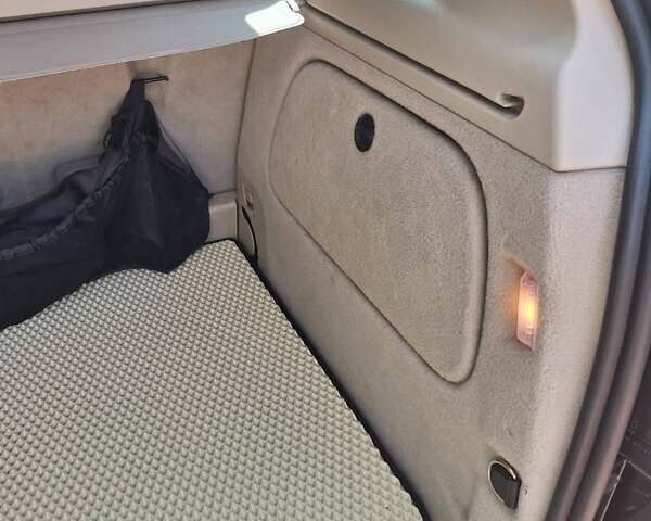 Черный Мерседес Б-класс, объемом двигателя 1.99 л и пробегом 253 тыс. км за 6500 $, фото 12 на Automoto.ua