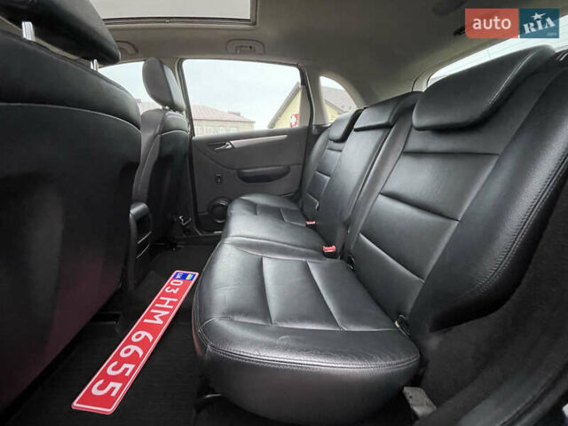 Черный Мерседес Б-класс, объемом двигателя 1.7 л и пробегом 158 тыс. км за 6900 $, фото 13 на Automoto.ua