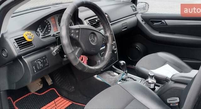 Черный Мерседес Б-класс, объемом двигателя 1.99 л и пробегом 291 тыс. км за 7700 $, фото 20 на Automoto.ua