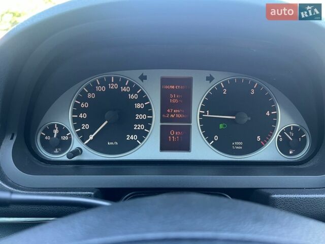 Чорний Мерседес Б-клас, об'ємом двигуна 1.99 л та пробігом 280 тис. км за 6800 $, фото 10 на Automoto.ua