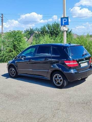 Черный Мерседес Б-класс, объемом двигателя 1.9 л и пробегом 245 тыс. км за 6800 $, фото 1 на Automoto.ua