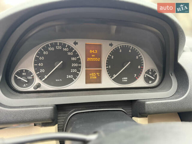 Черный Мерседес Б-класс, объемом двигателя 2.03 л и пробегом 205 тыс. км за 6999 $, фото 11 на Automoto.ua