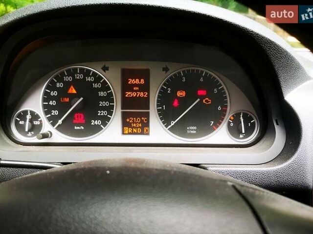 Чорний Мерседес Б-клас, об'ємом двигуна 2 л та пробігом 250 тис. км за 7800 $, фото 10 на Automoto.ua