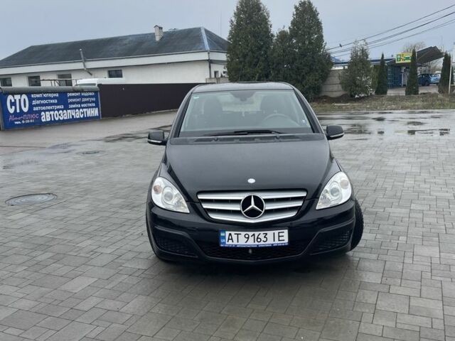 Чорний Мерседес Б-клас, об'ємом двигуна 1.7 л та пробігом 278 тис. км за 7600 $, фото 1 на Automoto.ua