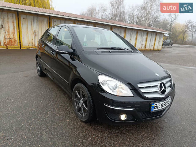 Черный Мерседес Б-класс, объемом двигателя 1.7 л и пробегом 204 тыс. км за 8300 $, фото 48 на Automoto.ua
