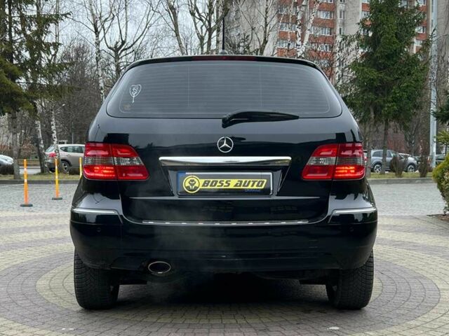 Черный Мерседес Б-класс, объемом двигателя 1.7 л и пробегом 142 тыс. км за 8999 $, фото 5 на Automoto.ua