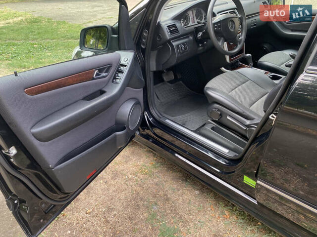 Черный Мерседес Б-класс, объемом двигателя 1.7 л и пробегом 204 тыс. км за 8300 $, фото 20 на Automoto.ua