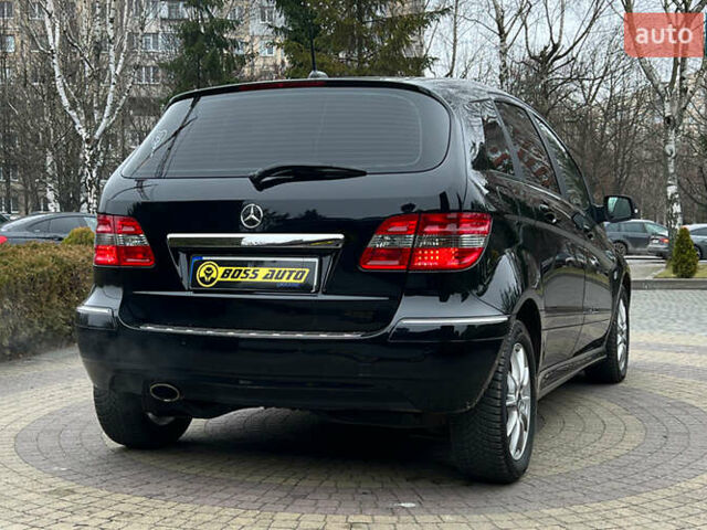 Черный Мерседес Б-класс, объемом двигателя 1.7 л и пробегом 142 тыс. км за 8999 $, фото 6 на Automoto.ua
