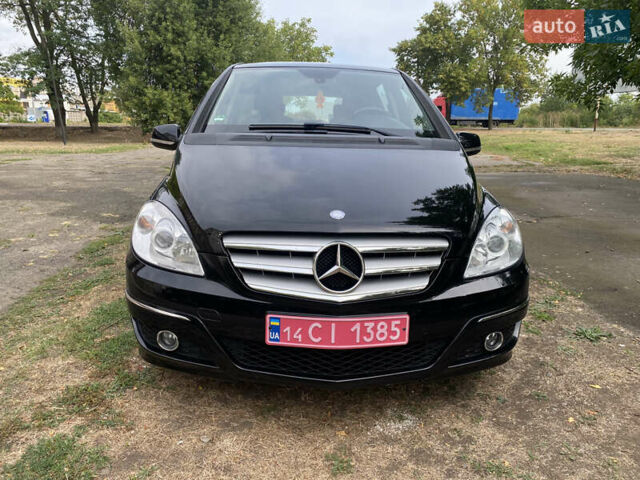 Черный Мерседес Б-класс, объемом двигателя 1.7 л и пробегом 204 тыс. км за 8300 $, фото 2 на Automoto.ua