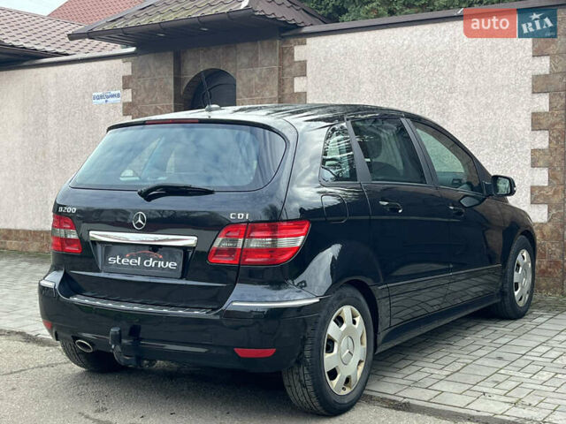 Чорний Мерседес Б-клас, об'ємом двигуна 1.99 л та пробігом 231 тис. км за 8999 $, фото 4 на Automoto.ua