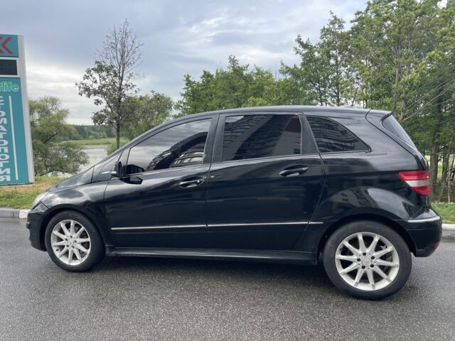 Черный Мерседес Б-класс, объемом двигателя 2 л и пробегом 300 тыс. км за 6500 $, фото 8 на Automoto.ua