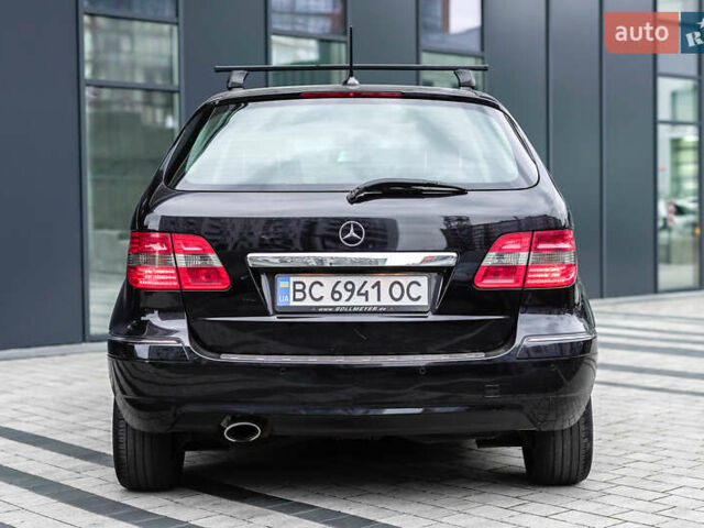 Мерседес Б-клас 2009 у Львові на Automoto.ua Чорний Мерседес Б-клас, об'ємом двигуна 1.99 л та пробігом 268 тис. км за 7583 $, фото 4 на Automoto.ua