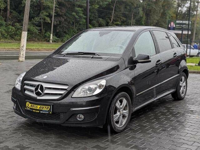 Черный Мерседес Б-класс, объемом двигателя 2 л и пробегом 230 тыс. км за 6600 $, фото 2 на Automoto.ua