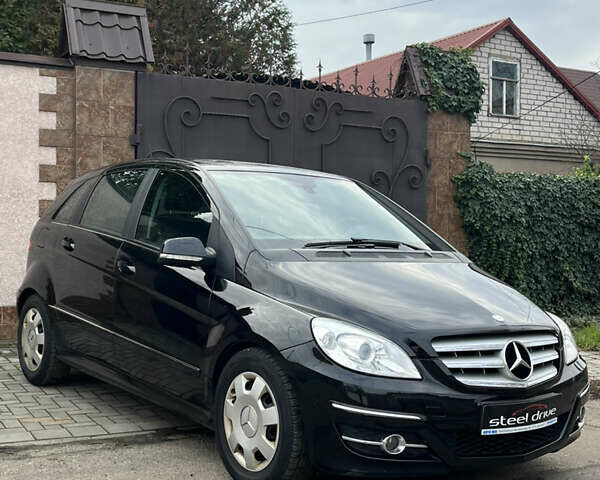 Чорний Мерседес Б-клас, об'ємом двигуна 1.99 л та пробігом 231 тис. км за 8999 $, фото 1 на Automoto.ua