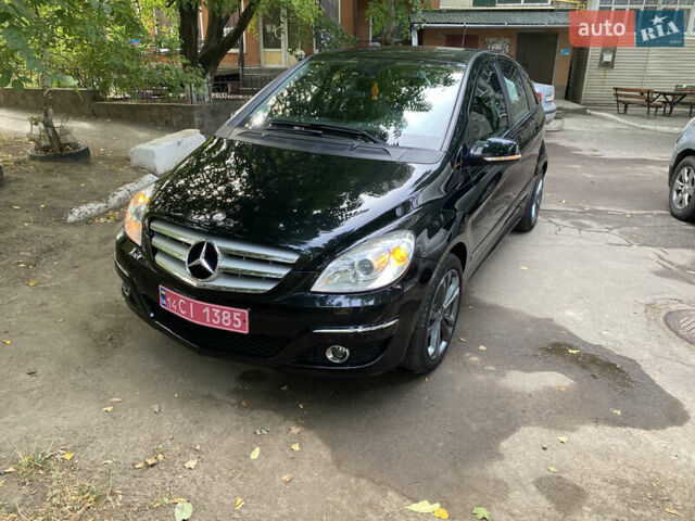 Черный Мерседес Б-класс, объемом двигателя 1.7 л и пробегом 204 тыс. км за 8300 $, фото 37 на Automoto.ua