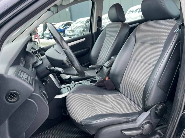 Чорний Мерседес Б-клас, об'ємом двигуна 2.1 л та пробігом 265 тис. км за 6990 $, фото 17 на Automoto.ua