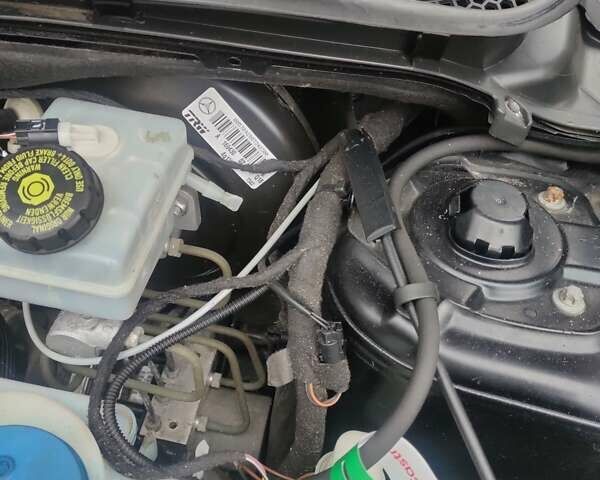 Черный Мерседес Б-класс, объемом двигателя 1.99 л и пробегом 220 тыс. км за 9000 $, фото 16 на Automoto.ua