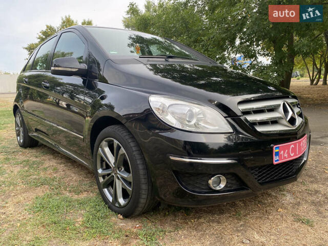 Черный Мерседес Б-класс, объемом двигателя 1.7 л и пробегом 204 тыс. км за 8300 $, фото 27 на Automoto.ua