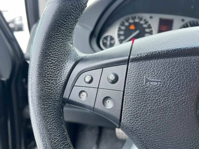 Чорний Мерседес Б-клас, об'ємом двигуна 2.1 л та пробігом 265 тис. км за 6990 $, фото 23 на Automoto.ua